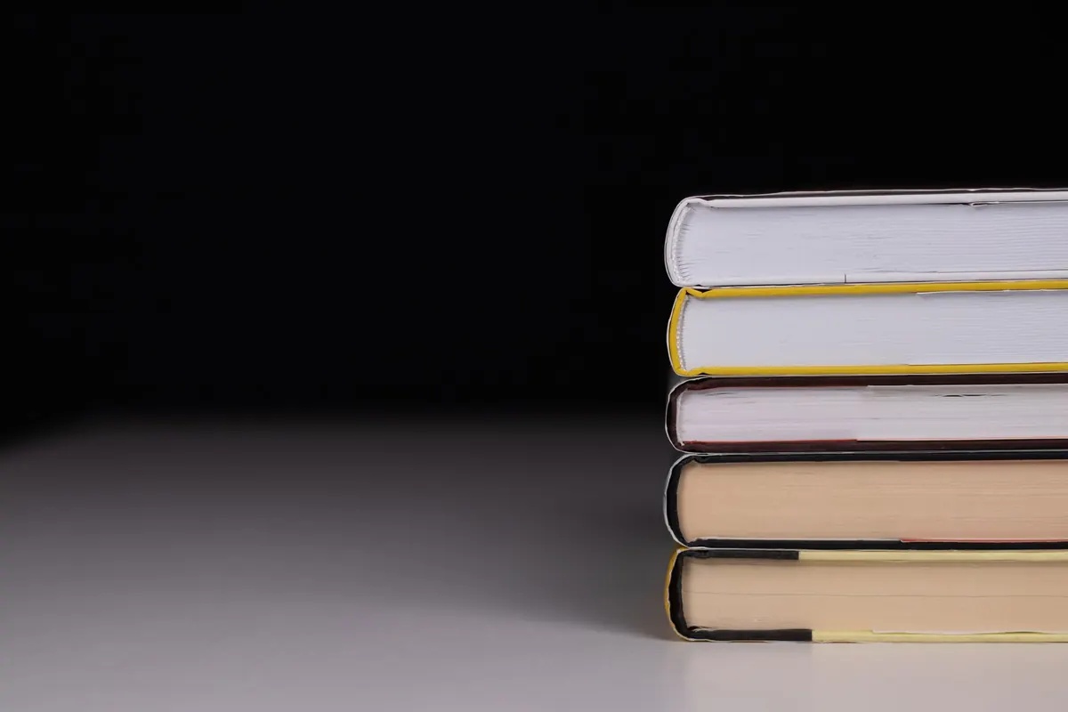 Hardback, Paperback or Ebook? A Practical Comparison for UK Readers